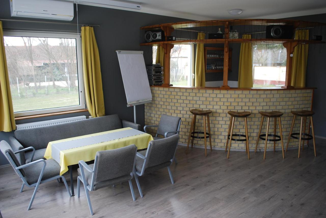 Casa Napsugar Panzio Bed and Breakfast Apostag Εξωτερικό φωτογραφία